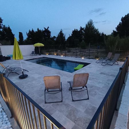 Studio Independant, 10Min Avignon Pujaut Екстер'єр фото